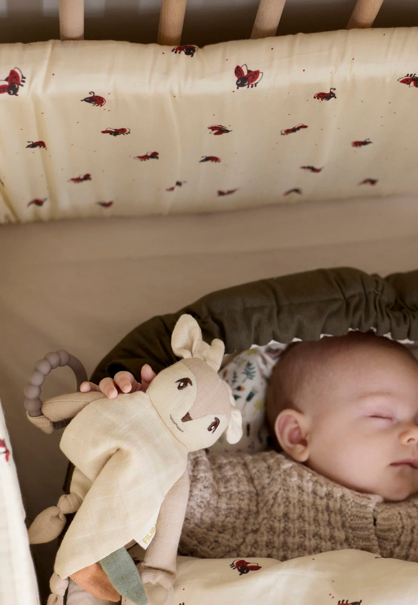 Comfort blanket with teether - Fawn