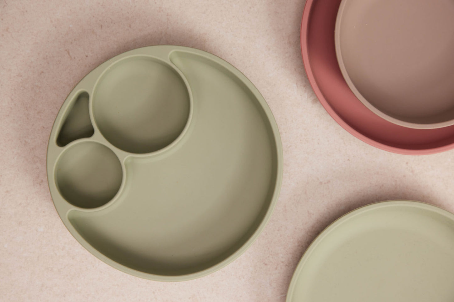 Silicone divided plate