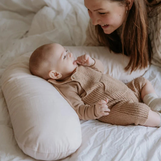 Amazing Maize nursing pillow