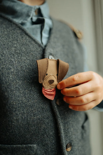 Stanzen Clip | Western Dog